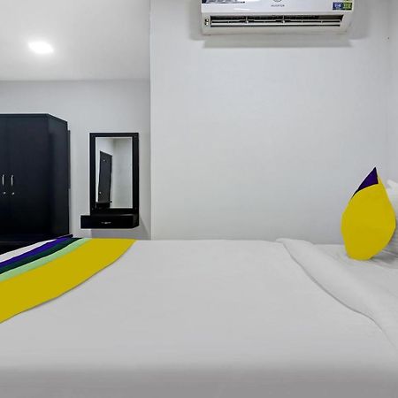 Itsy By Treebo - Lg Grand Inn Hyderabad Exterior photo